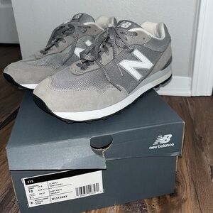 Grey New Balance 515 sneakers